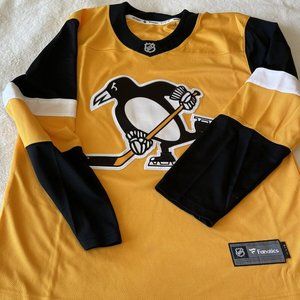 NWOT Fanatics NHL Pittsburgh Penguins Jersey Size L